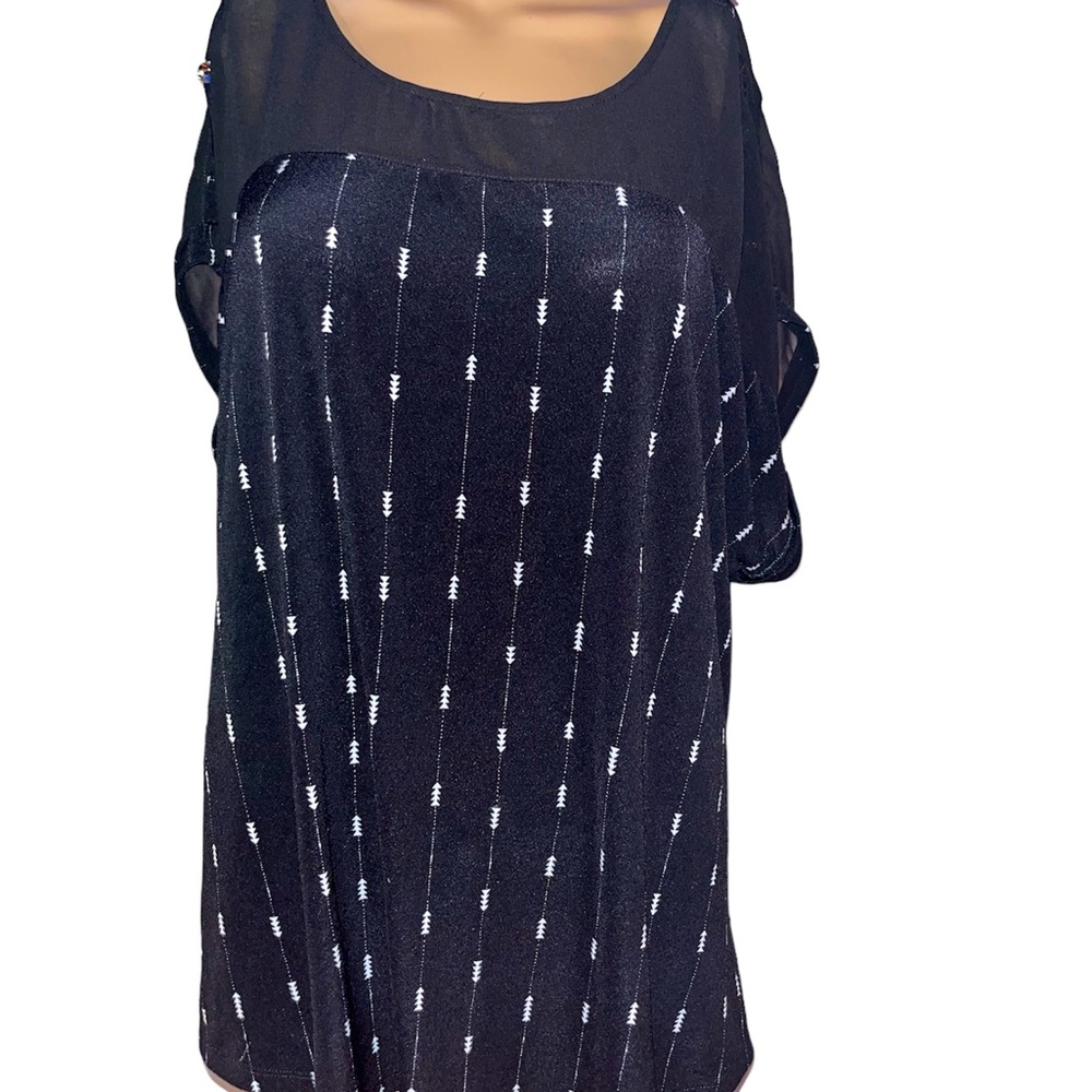 NEW woman’s blouse, never worn! Size 2XL